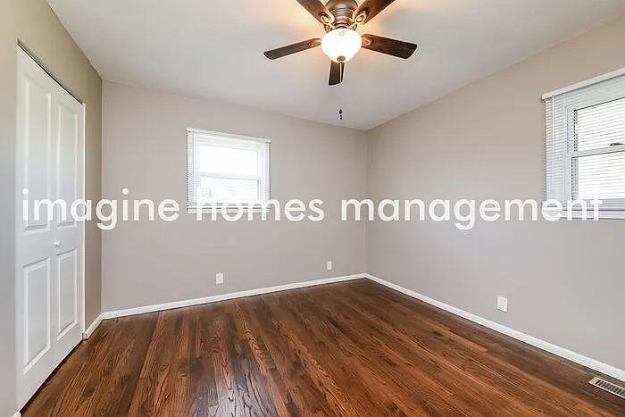 5356 Diana Lynn Dr — Photo 9