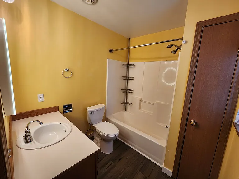 14705 Meadow Rd — Photo 16