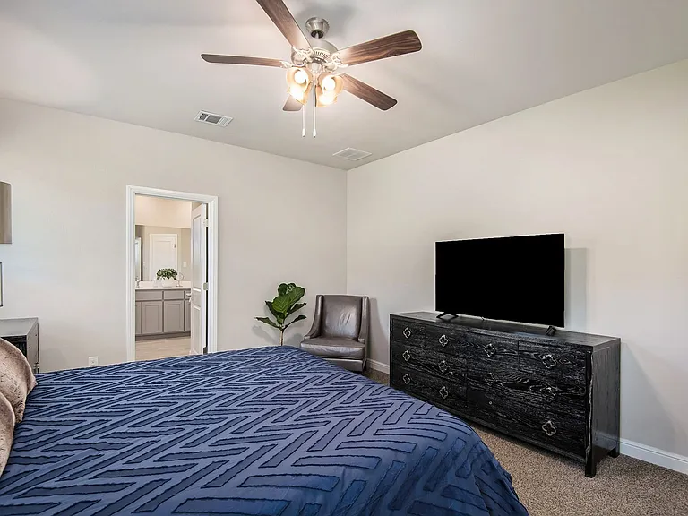 229 Dunmore Dr — Photo 13