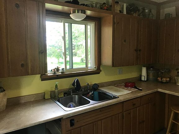 4th image of 208 Brandt Ave N