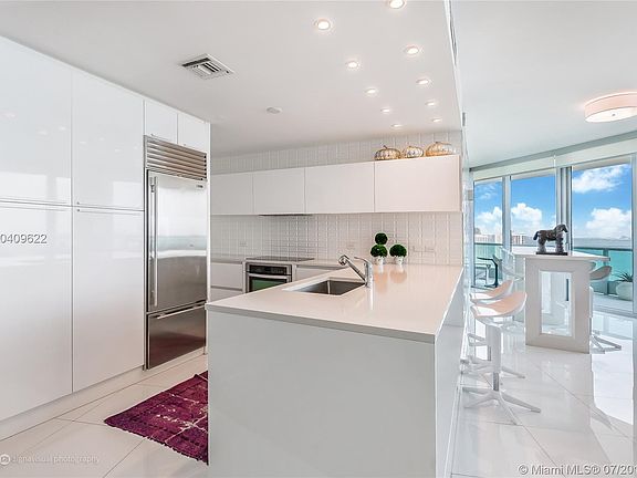 4th image of 900 Biscayne Blvd APT 3306