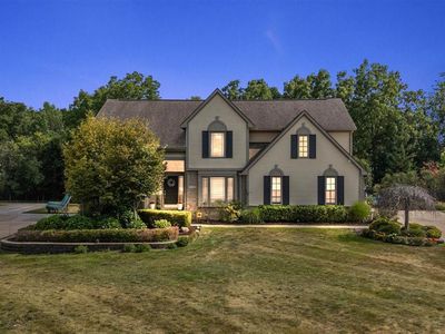 37235 Aspen Dr, Farmington Hills, MI, 48335