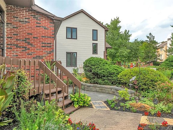3rd image of 204 Spring Run Dr
