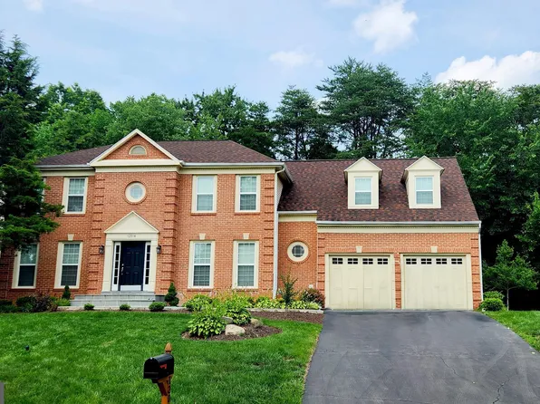 12018 Meadowville Ct, Herndon, VA 20170