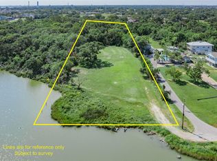 1917 Clopper St, Seabrook, TX 77586