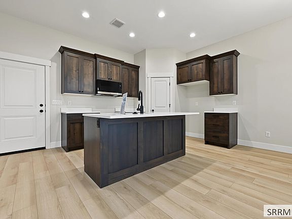 4th image of 3102 Blue Muse Rd