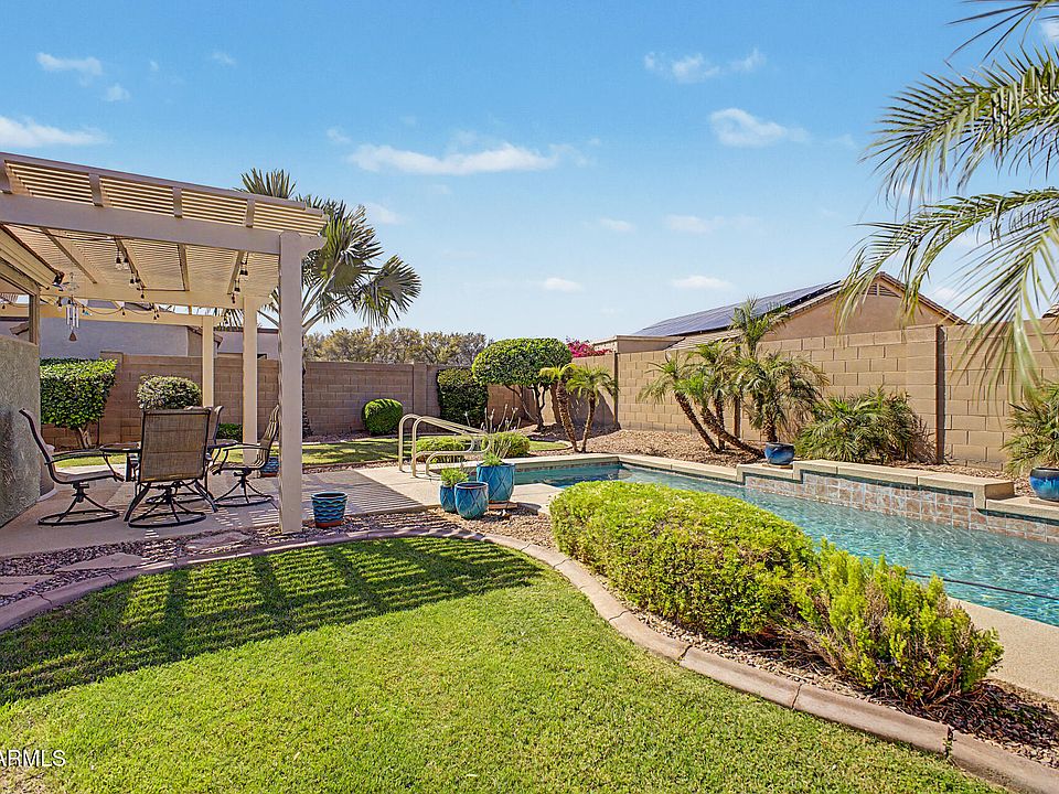 17630 W CROCUS Drive, Surprise, AZ 85388 | Zillow