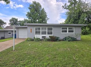 8444 Engler Ave, Saint Louis, MO 63114