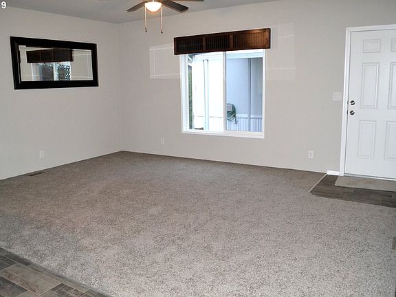 4th image of 13401 NE 28th St Unit 405