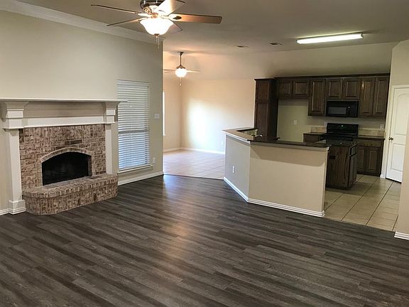 3rd image of 433 Spyglass Dr