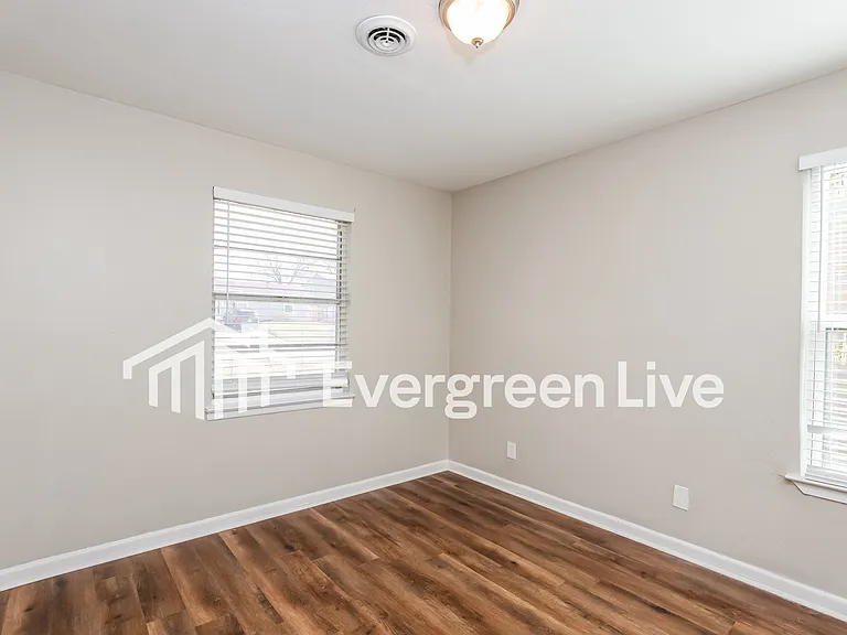 12125 Schroeder Rd — Photo 15