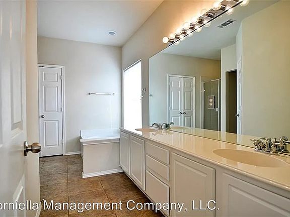5th image of 8109 Ontario Dr