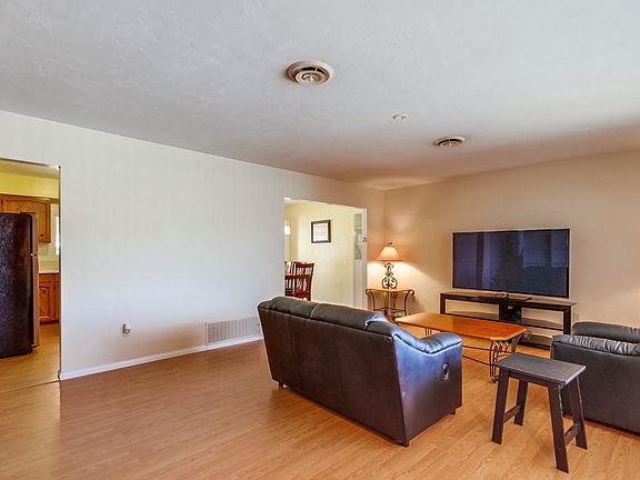 2nd image of 2411 Calle Serena