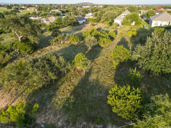 114 N Calvin Barrett LOT 142, Blanco, TX 78606