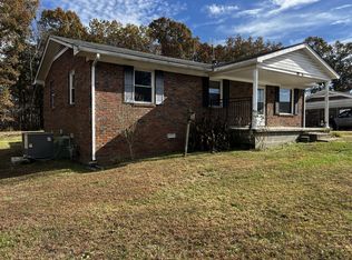 115 S Oak Dr, Collinwood, TN 38450