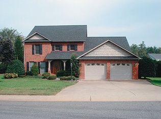 2756 Palmer Dr NE, Conover, NC 28613