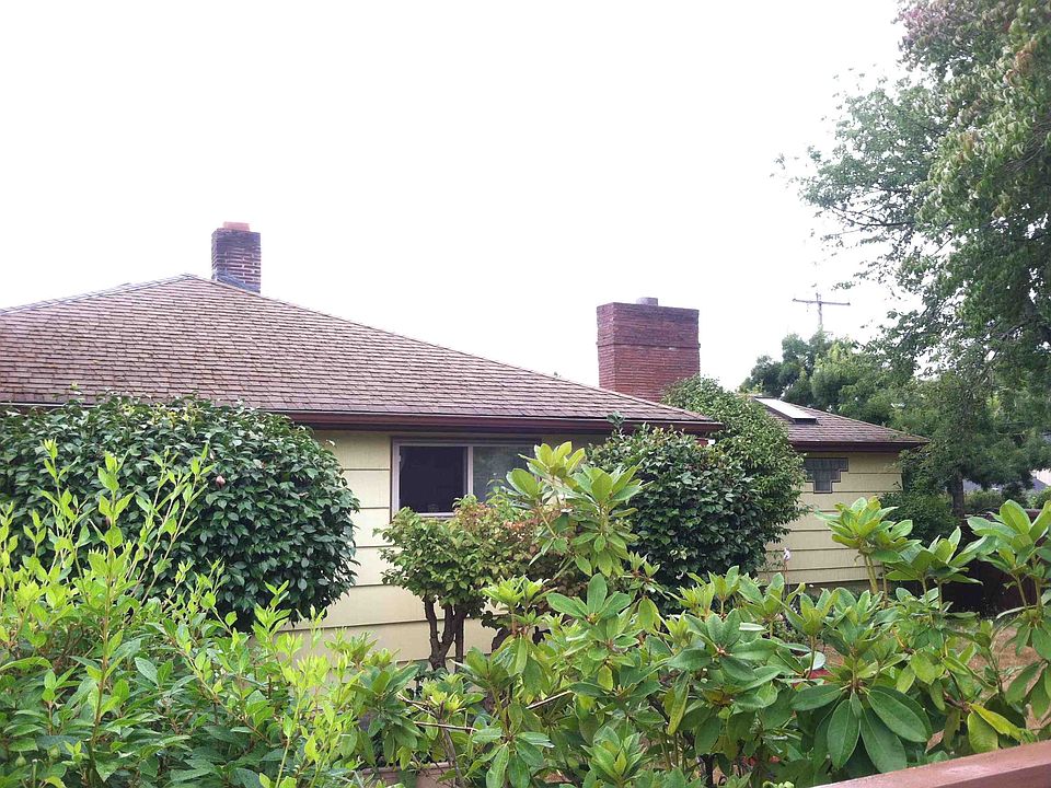 2nd image of 6555 28th Ave NE