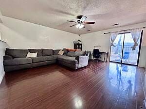 5th image of 1815 Meadowbrook Ln