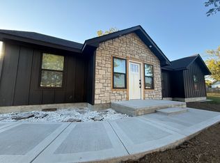 89 6th St SW, Krebs, OK 74554