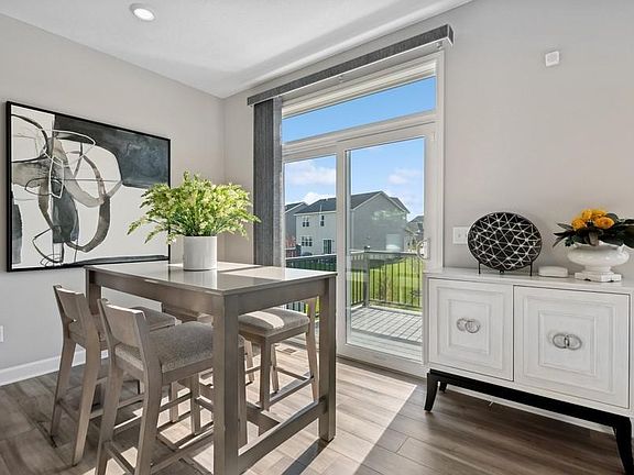 3rd image of 3479 Trails End Cir