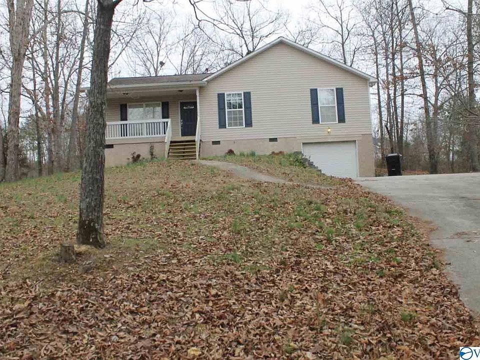 2nd image of 515 Houston Loop Rd W