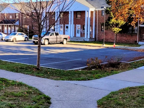 89M Maybrook Dr #A, Maywood, NJ 07607