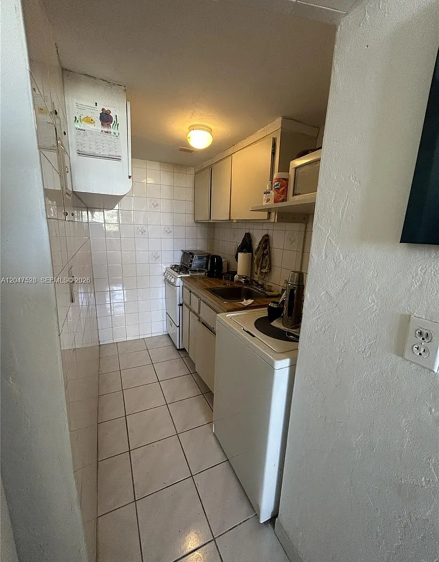 Amd Pl Of 2nd Ocean Front — Photo 2