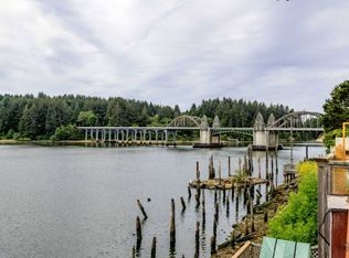 1340 Bay St APT B, Florence, OR 97439
