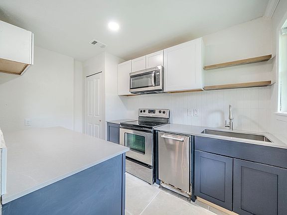 5th image of 10513 Aledo Dr