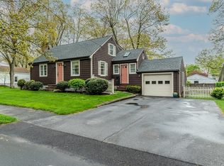 77 John Carver Rd, Reading, MA 01867