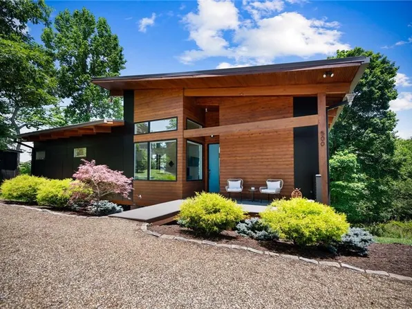 500 Brannon Rdg, Young Harris, GA 30582