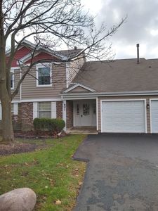601 Stone Circle Ct UNIT V2, Schaumburg, IL, 60194