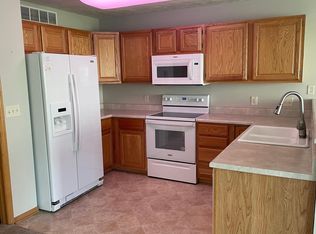 6839 S 90th St, Lincoln, NE 68526