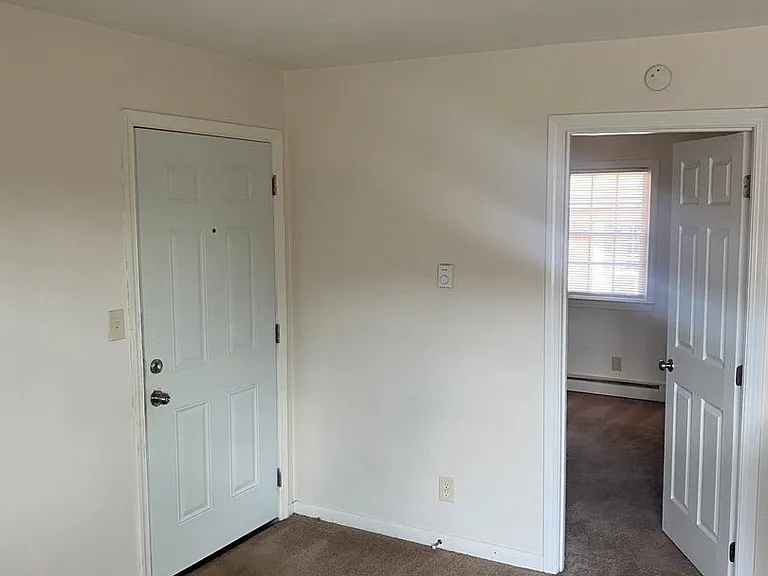 350 Fort Worth Ave — Photo 6