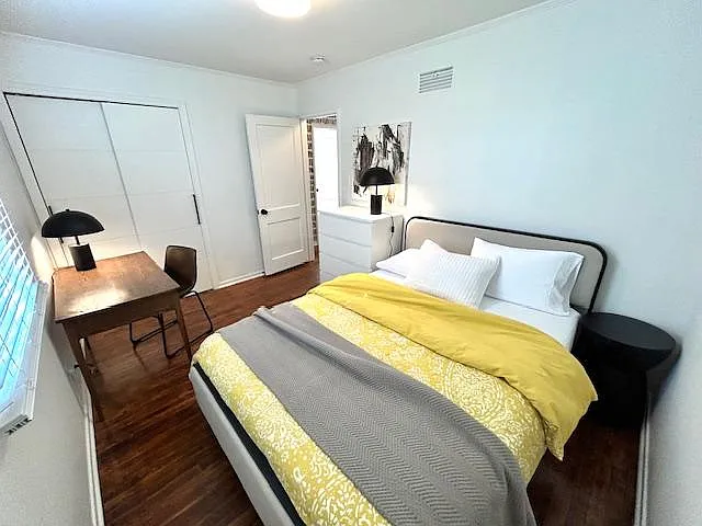 406 N Tremont Dr — Photo 15