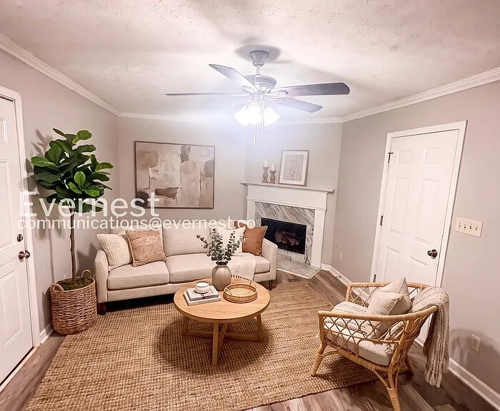 1487 Saint Dunstans Rd — Photo 5