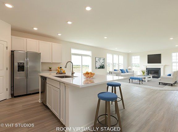 4th image of 3623 Esmeralda Pl