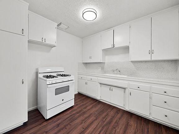 5th image of 4171 W El Segundo Blvd #13