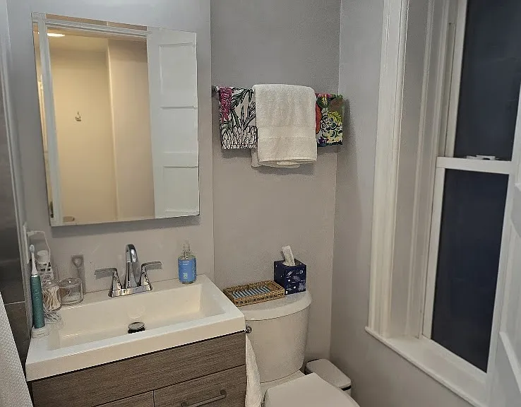27 Russell Ave #1 — Photo 6