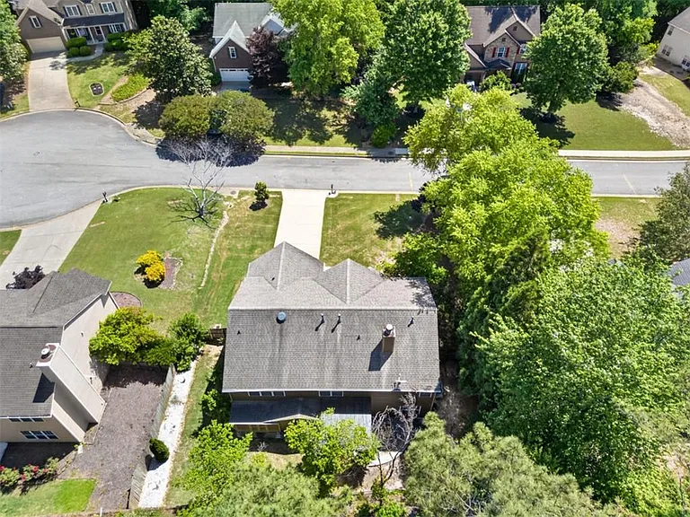 28 Stonehenge Ct — Photo 53