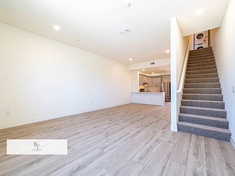 140 N New Ave — Photo 12
