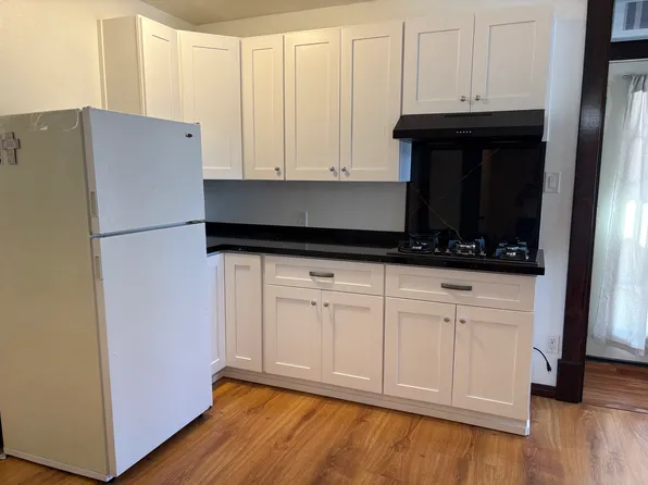 (undisclosed Address), Rialto, CA 92376
