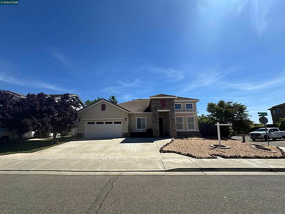 3rd image of 2000 Cinnamon Ridge Dr