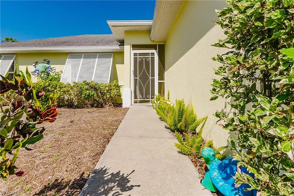 11693 Oakland Drive - Bokeelia - Sumpter — Photo 3