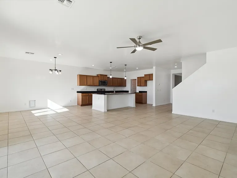 37292 N Yellowstone Dr — Photo 9