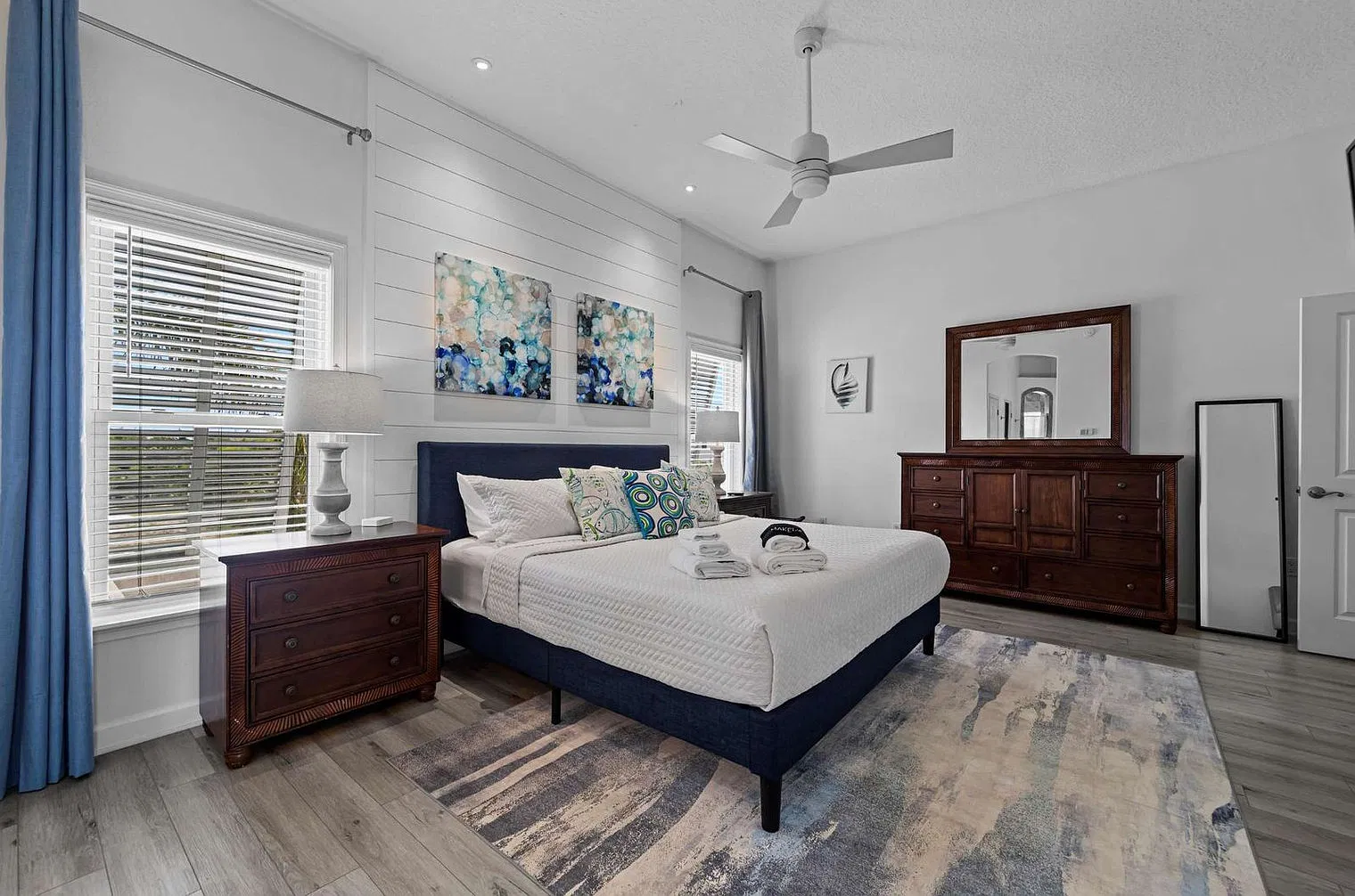 4 bed, 3.0 bath, 2798 sqft, $11,452 — Photo 3