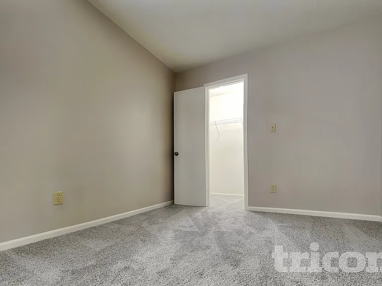 5926 Bowie Ln — Photo 15