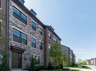 3057 Alan Shepard St, Herndon, VA 20171