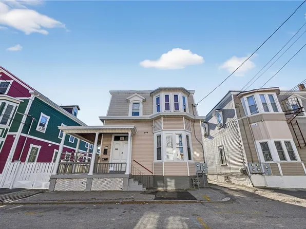 206 Hanover St, Providence, RI 02907