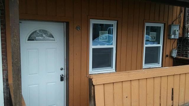 2nd image of 810 Anchorage St #2